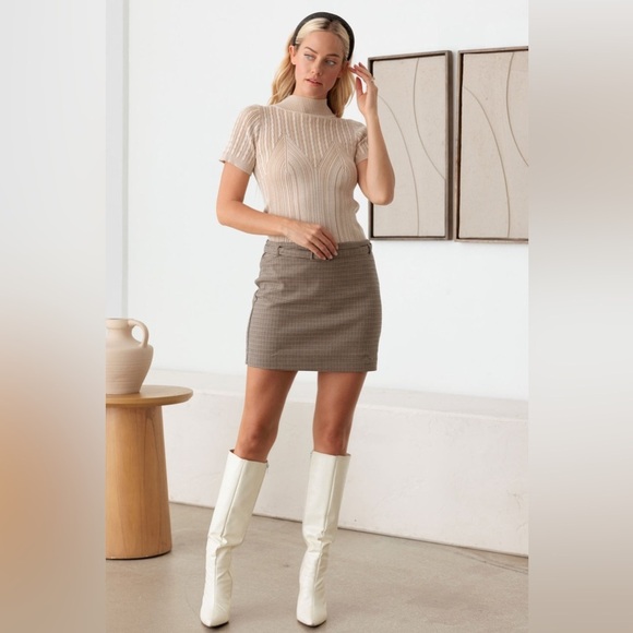 NWT-Mock neck Double Color Patterned Short Sleeve Knit Top - Picture 6 of 13